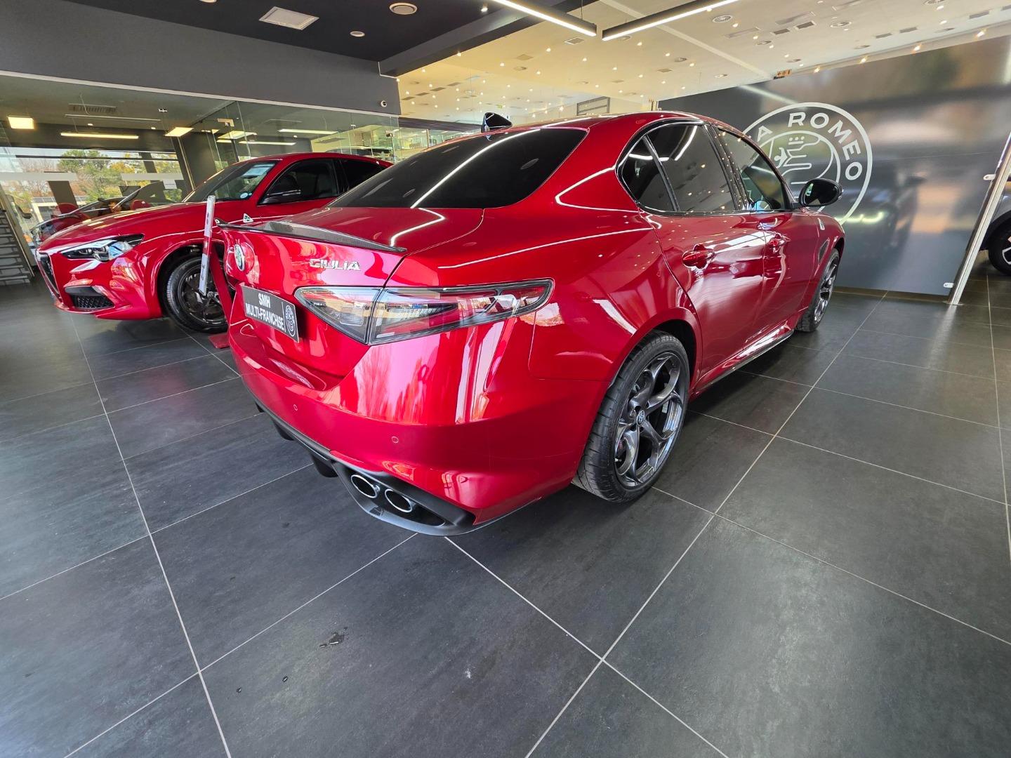 Alfa Romeo Giulia Quadrifoglio SMH Multi Franchise