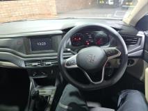 Volkswagen Polo Sedan 1.6 Omars Motor Den