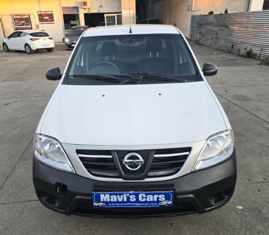 Nissan NP200 1.6 Mavi's Cars