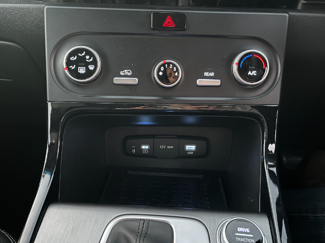 Plenty of USB ports for all on board!