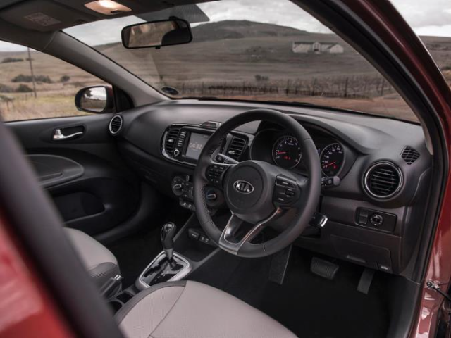 Kia Pegas interior