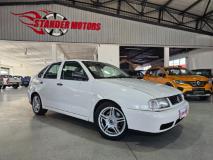 Volkswagen Polo Classic 1.8 Lux Stander Motors