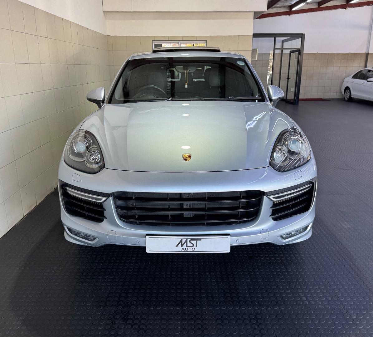 Porsche Cayenne GTS Mst Auto