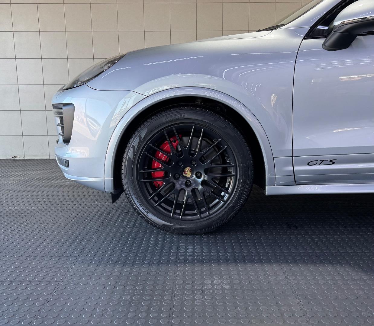 Porsche Cayenne GTS Mst Auto