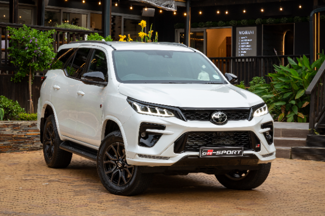 Toyota Fortuner GR-S