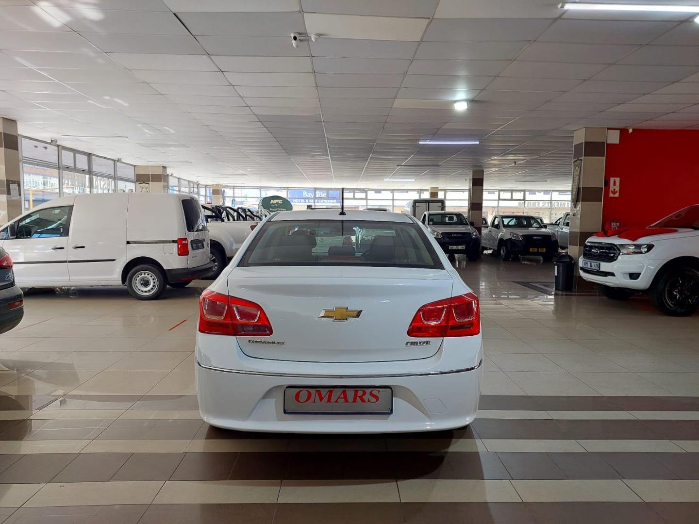 Chevrolet Cruze Sedan 1.6 L Omars Car Sales