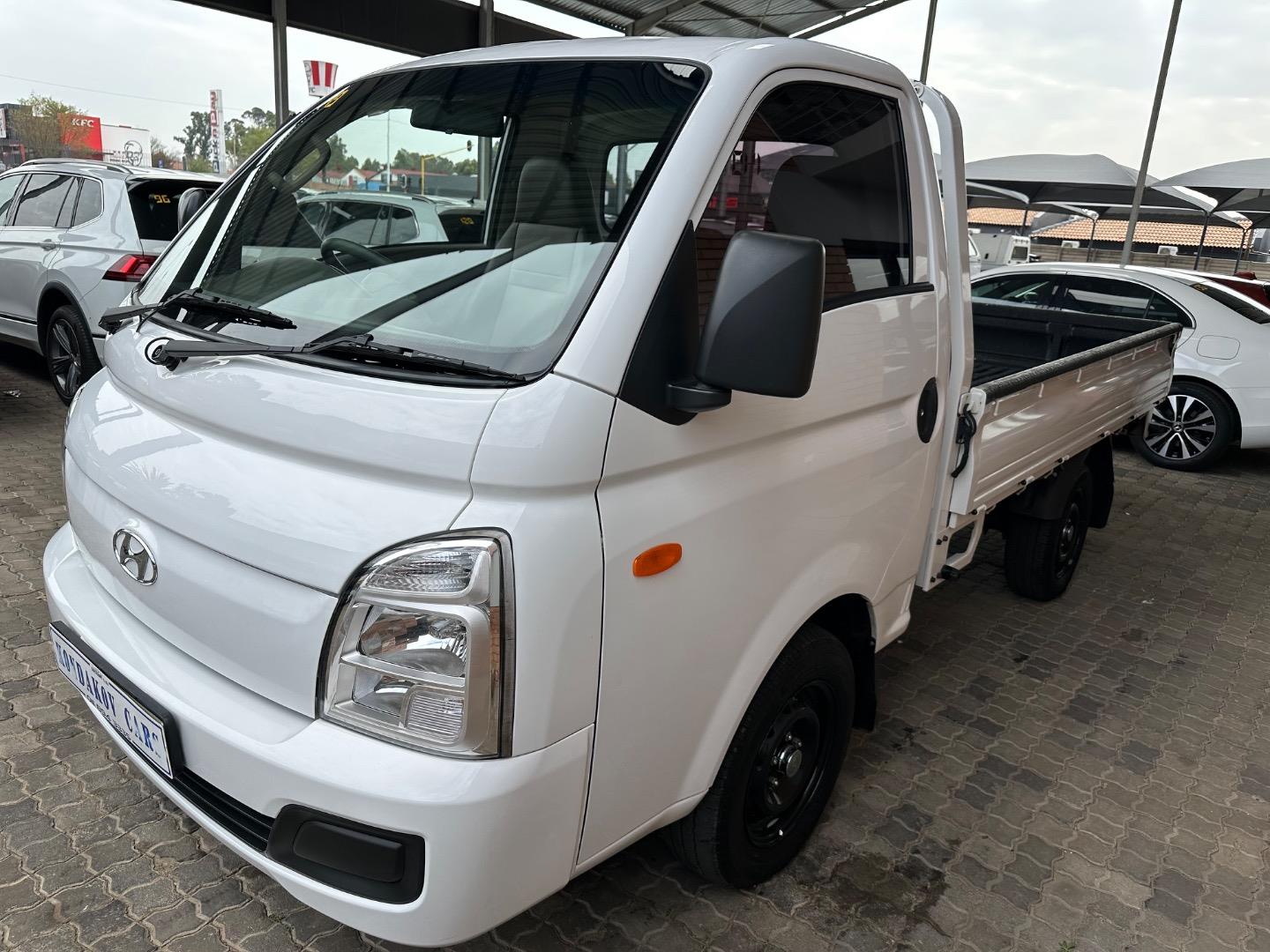 2022 Hyundai H-100 Bakkie 2.6D for sale