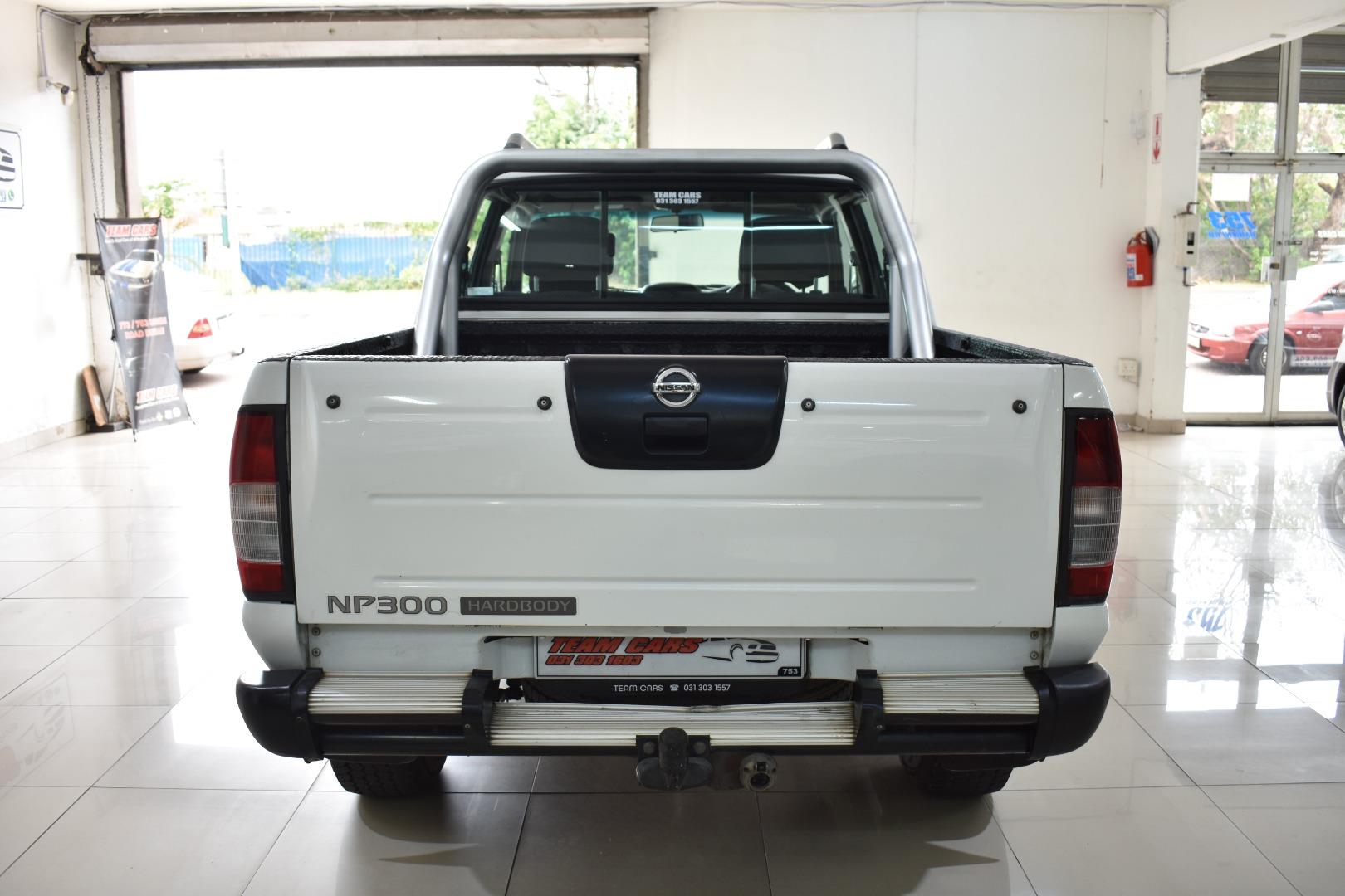 Nissan NP300 Hardbody 2.5TDi Double Cab Hi-Rider Team Cars
