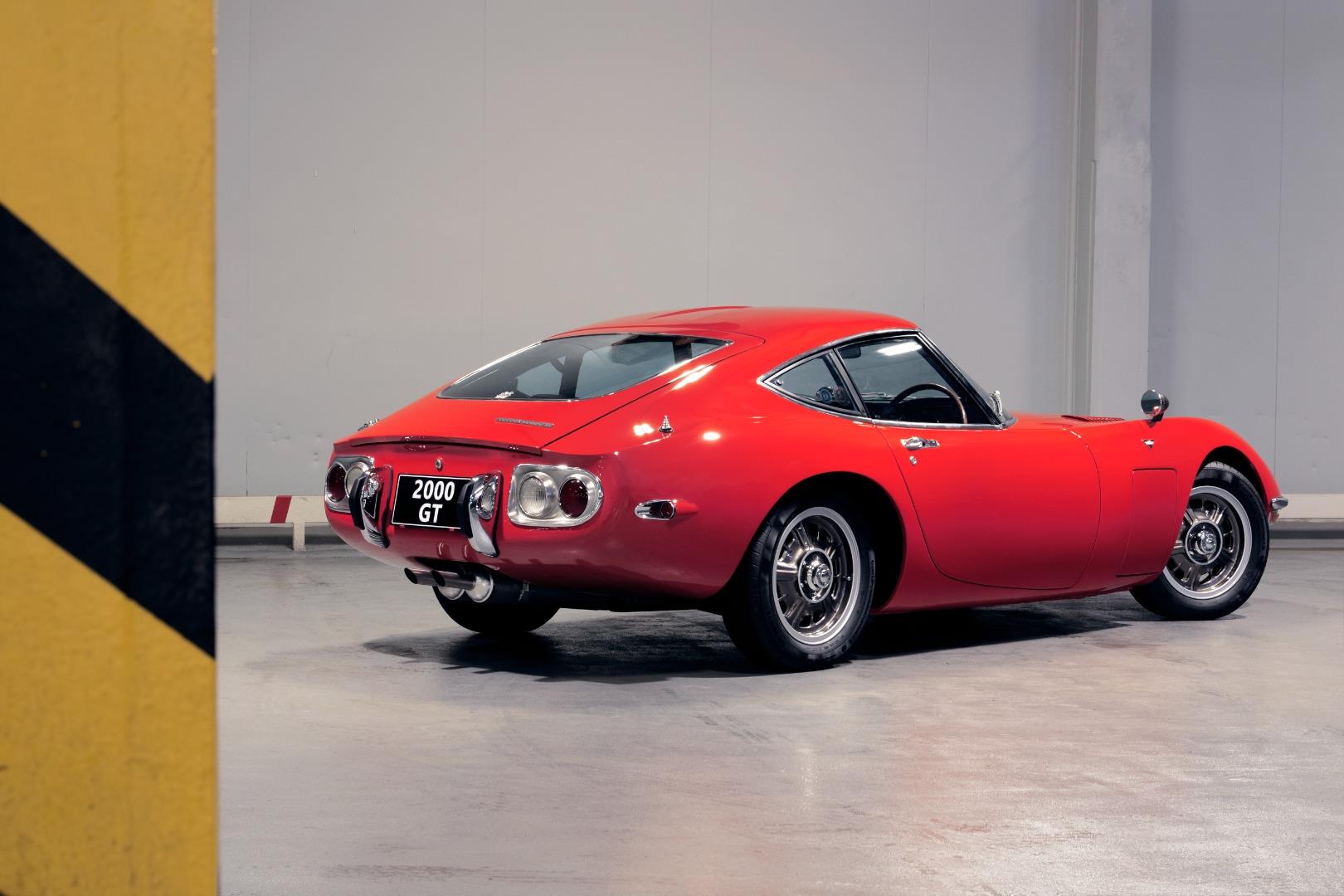 Automotive News