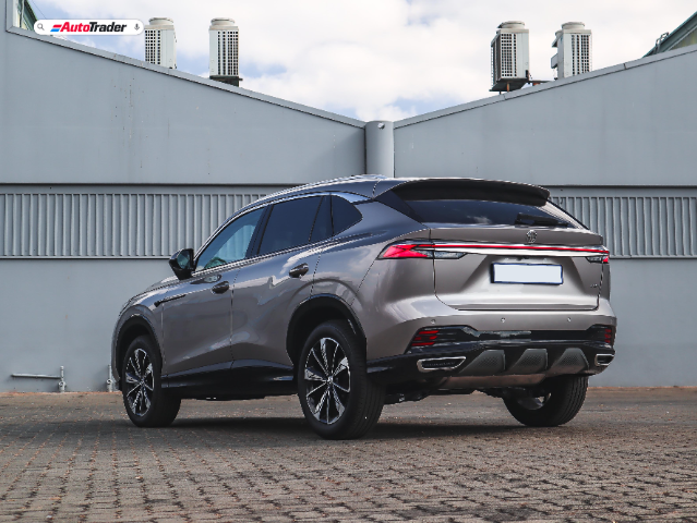 MG HS 1.5T Luxury