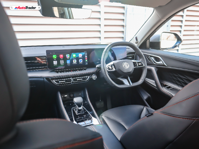 MG HS 1.5T Luxury