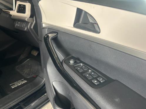 2025 Mahindra XUV700 2.0T AX5 for sale