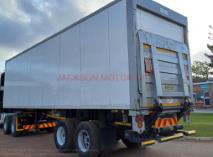 Serco DOUBLE AXLE INSULATED BOX BODY TRAILER WITH ZEPRO TAILIFT. (10m) Jackson Motor City