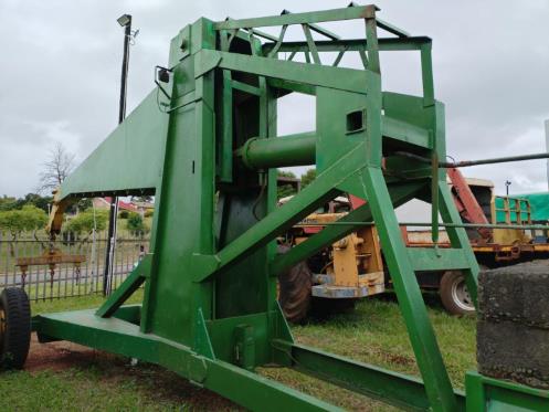 UNKNOWN TRACTOR DRAWN MOBILE ZONE CRANE Jackson Motor City