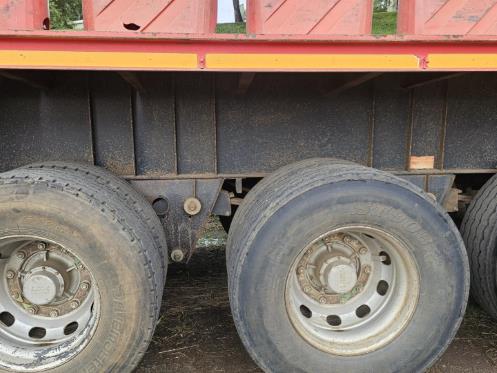 Henred Freuhauf TRIAXLE Tautliner United Truck Centre
