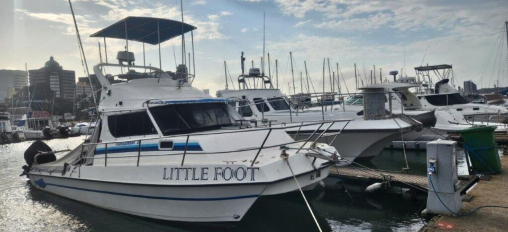 Tournament Cat 30Ft Cabin - 2 x 300HP Suzuki 4-Stroke (2021, 200Hrs) - Excluding Mooring  for sale