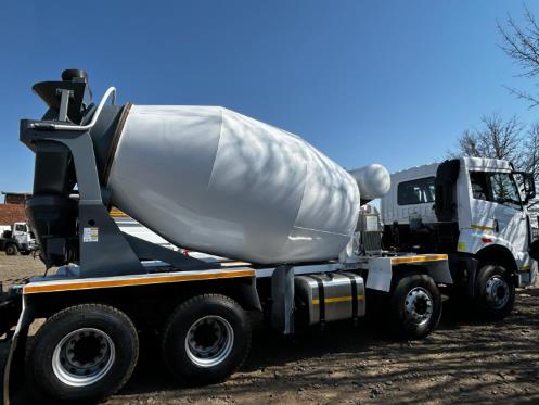 FAW 35.340 FC 8 cube concrete mixer Ermelo Commercial Vehicles