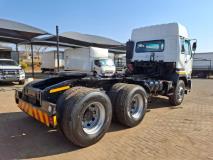 Nissan UD UD440 6x4 Truck Tractor Clc Trucks