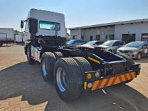 Nissan UD UD440 6x4 Truck Tractor Clc Trucks