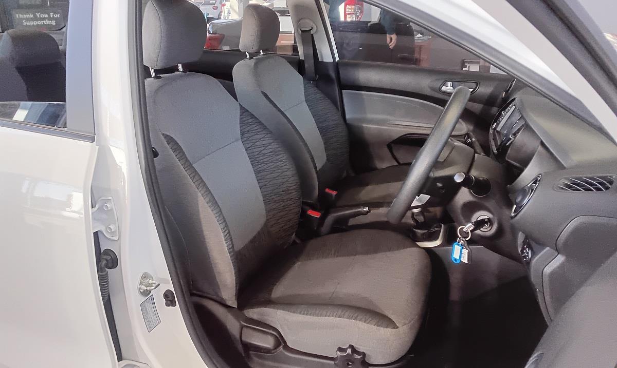 Kia Pegas 1.4 LX Auto Plus Motors