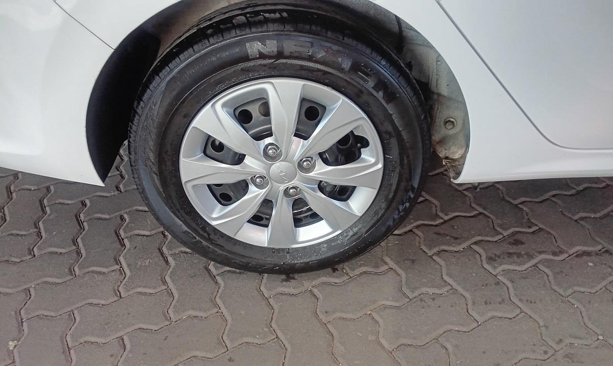 Kia Pegas 1.4 LX Auto Plus Motors