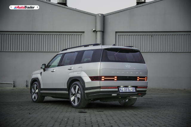 Hyundai Santa Fe 2025