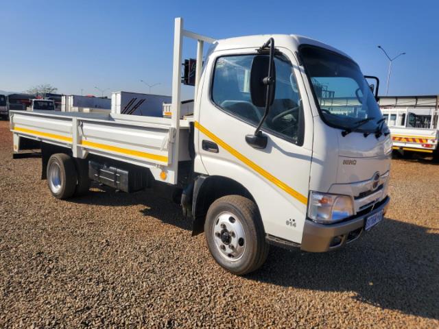 Hino 300 Series 614 2.5 ton dropside Truck Agents