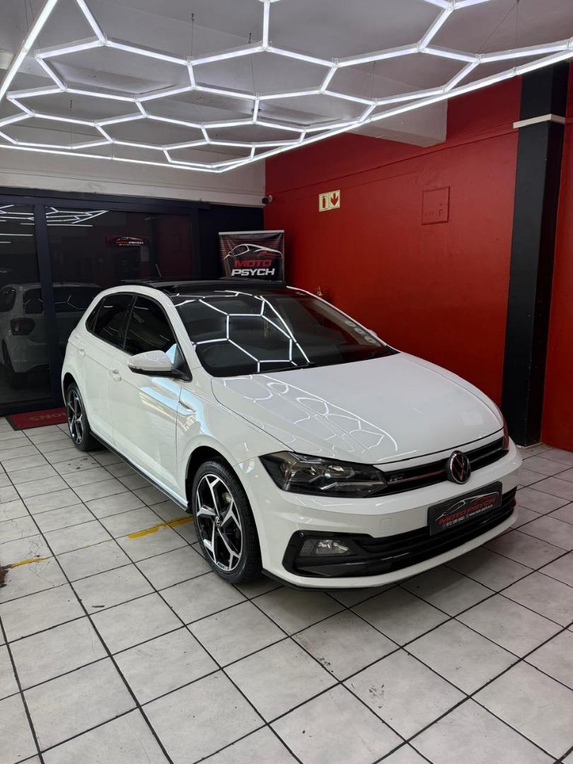 Car listing image