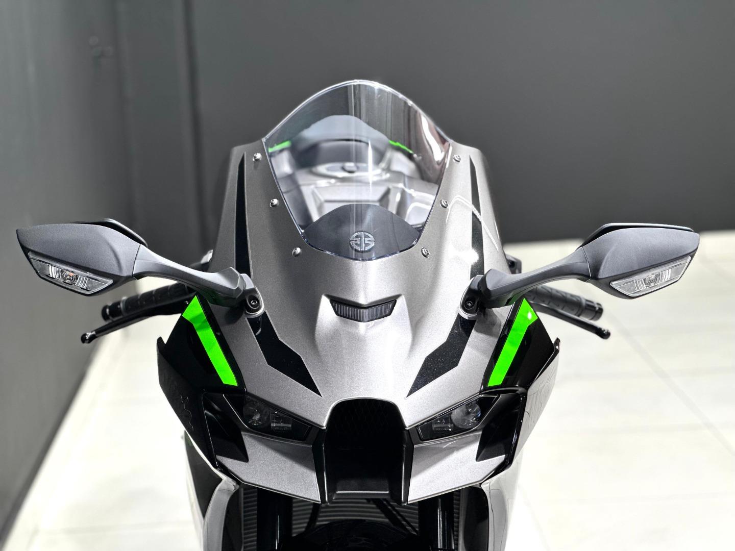 Kawasaki ZX-10R - Bike Details