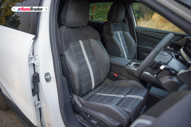 Opel Grandland interior