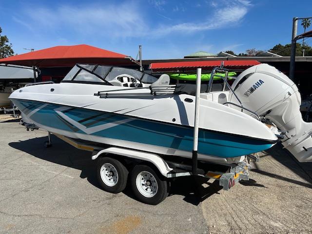 Sunsport 2050 & F200 Yamaha 4 stroke Knysna Yamaha