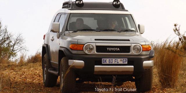 Research And Compare Toyota Fj Cruiser Fj Trail Cruiser Cars