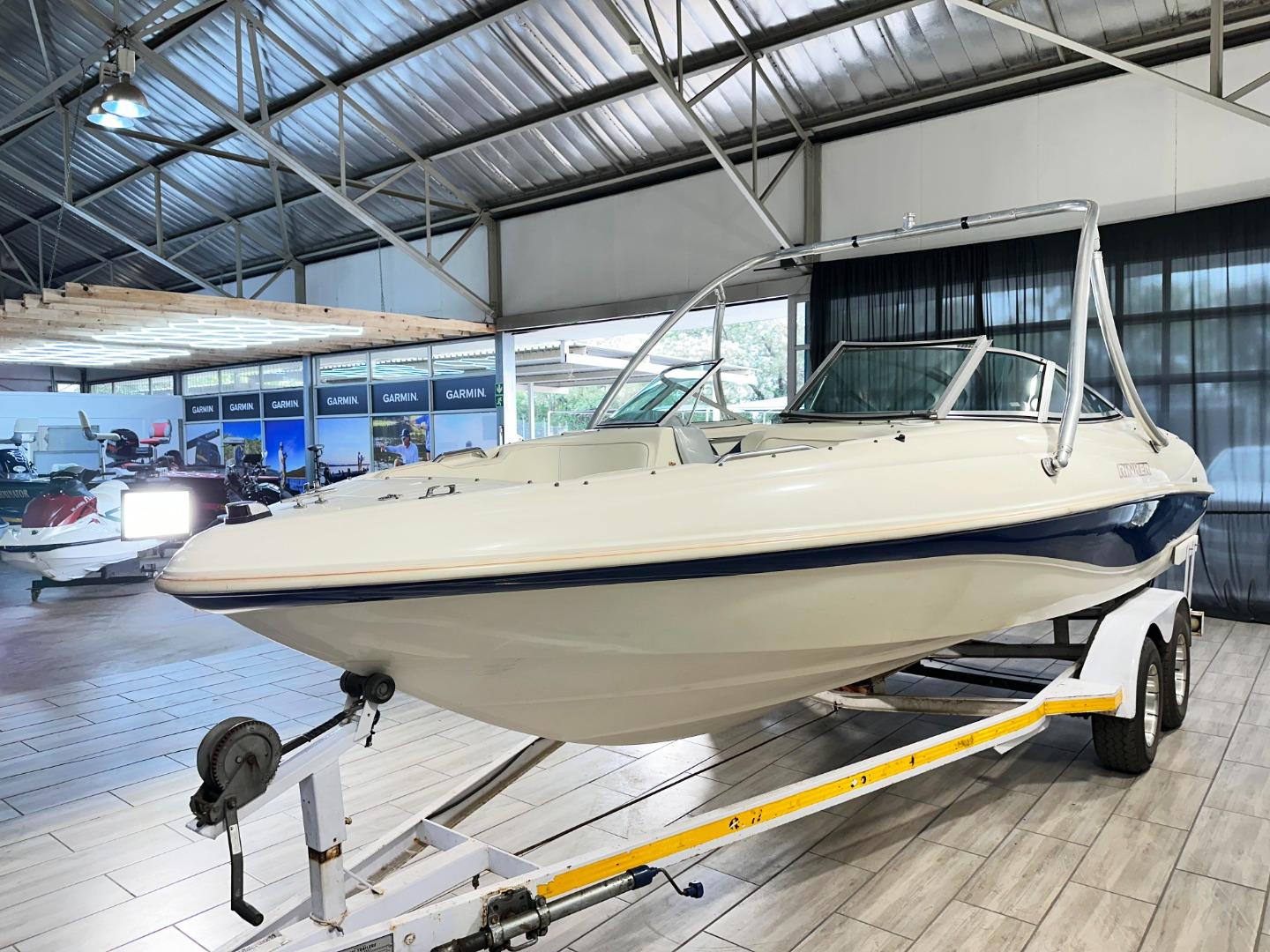 Rinker Inboard Waterworld