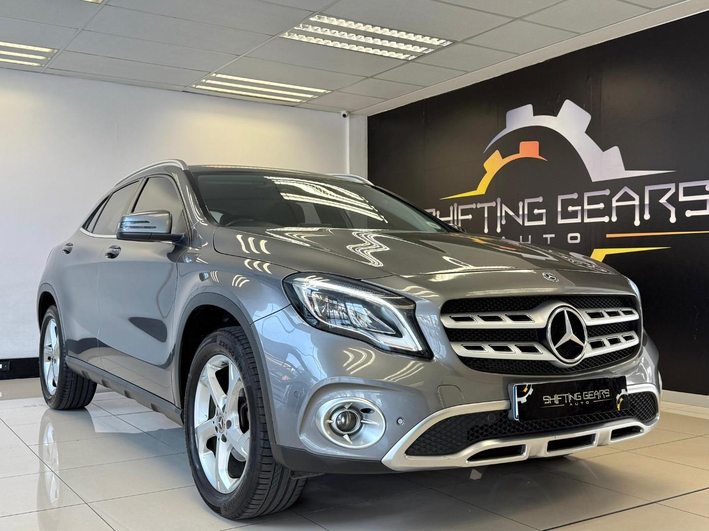 Mercedes-Benz GLA GLA200 Auto Shifting Gears Luxury