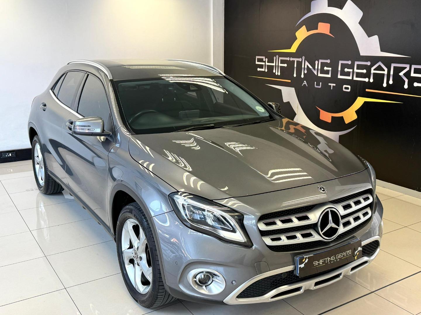 Mercedes-Benz GLA GLA200 Auto Shifting Gears Luxury