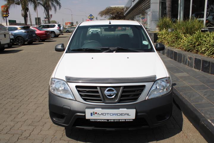 2021 Nissan NP200 1.5dCi Safety Pack