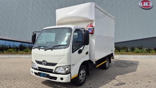2018 Hino 300 Series 614 SWB Closed Truck ( 2.5Ton Truck) for sale