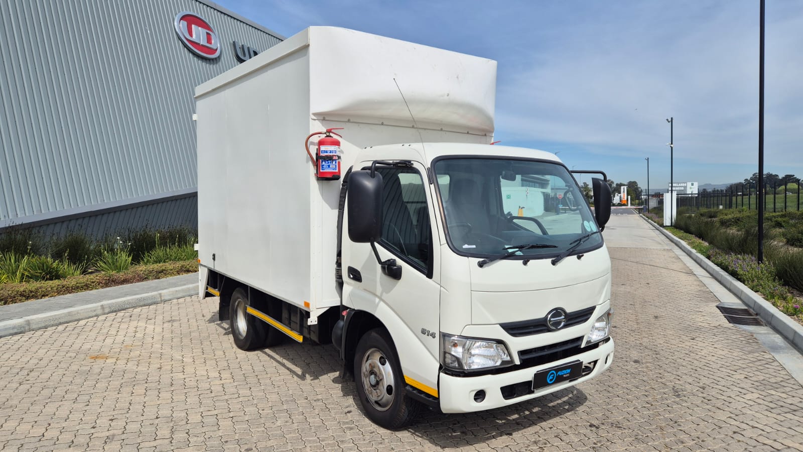 2018 Hino 300 Series 614 SWB Closed Truck ( 2.5Ton Truck) for sale