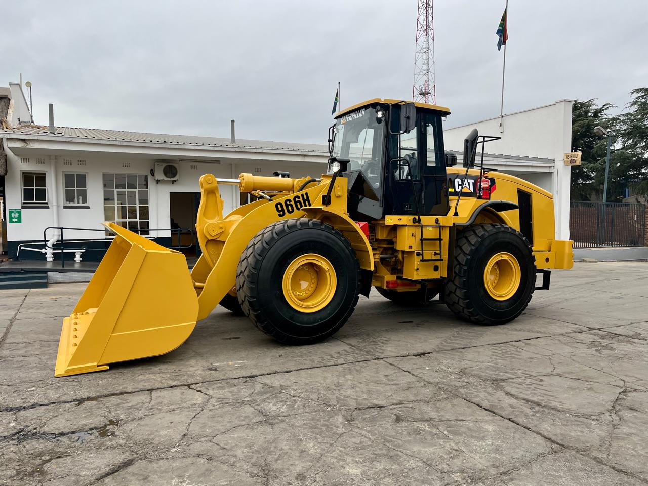 Caterpillar 966H FRONT END LOADER Blc Plant Company (Pty) Ltd