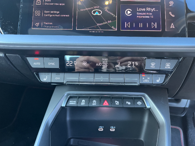That button on the far left should be on the right, right?