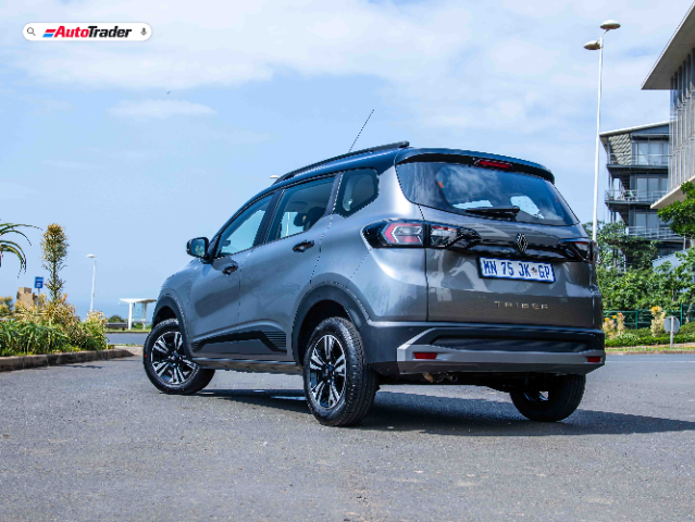 Renault Triber rear quarter shot