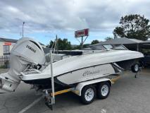 MALLARDS Celebrity 230 & F300 Yamaha 4 stroke ( used 2022 model motor, 260 hours) Knysna Yamaha