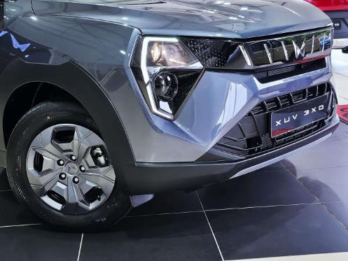2025 Mahindra XUV 3XO 1.2T MX2 Auto for sale