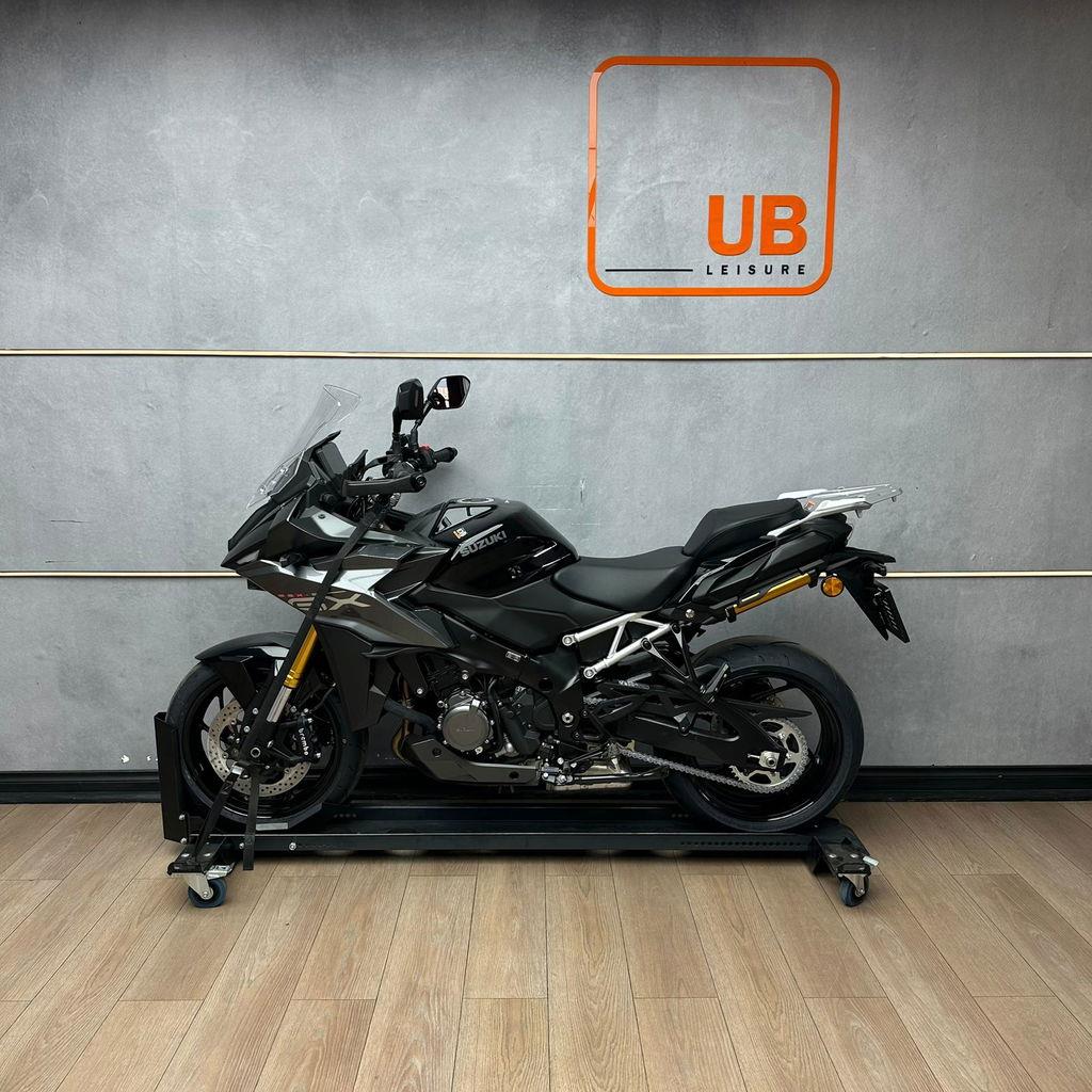 Suzuki GSX-S1000 Black - Black UB Leisure Bikes
