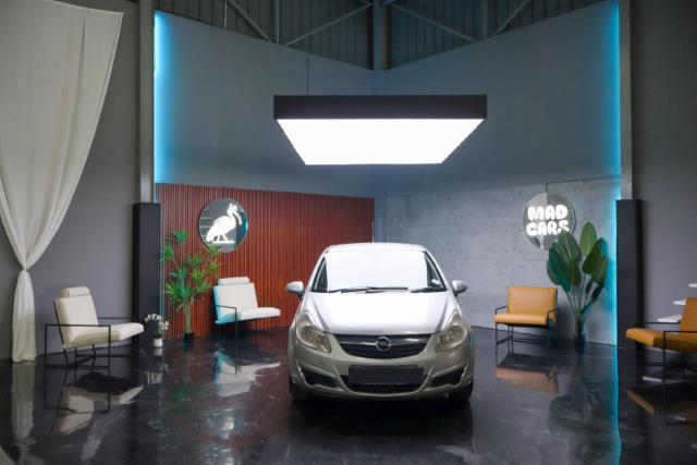 Opel Corsa 1.4 Essentia Mad Cars