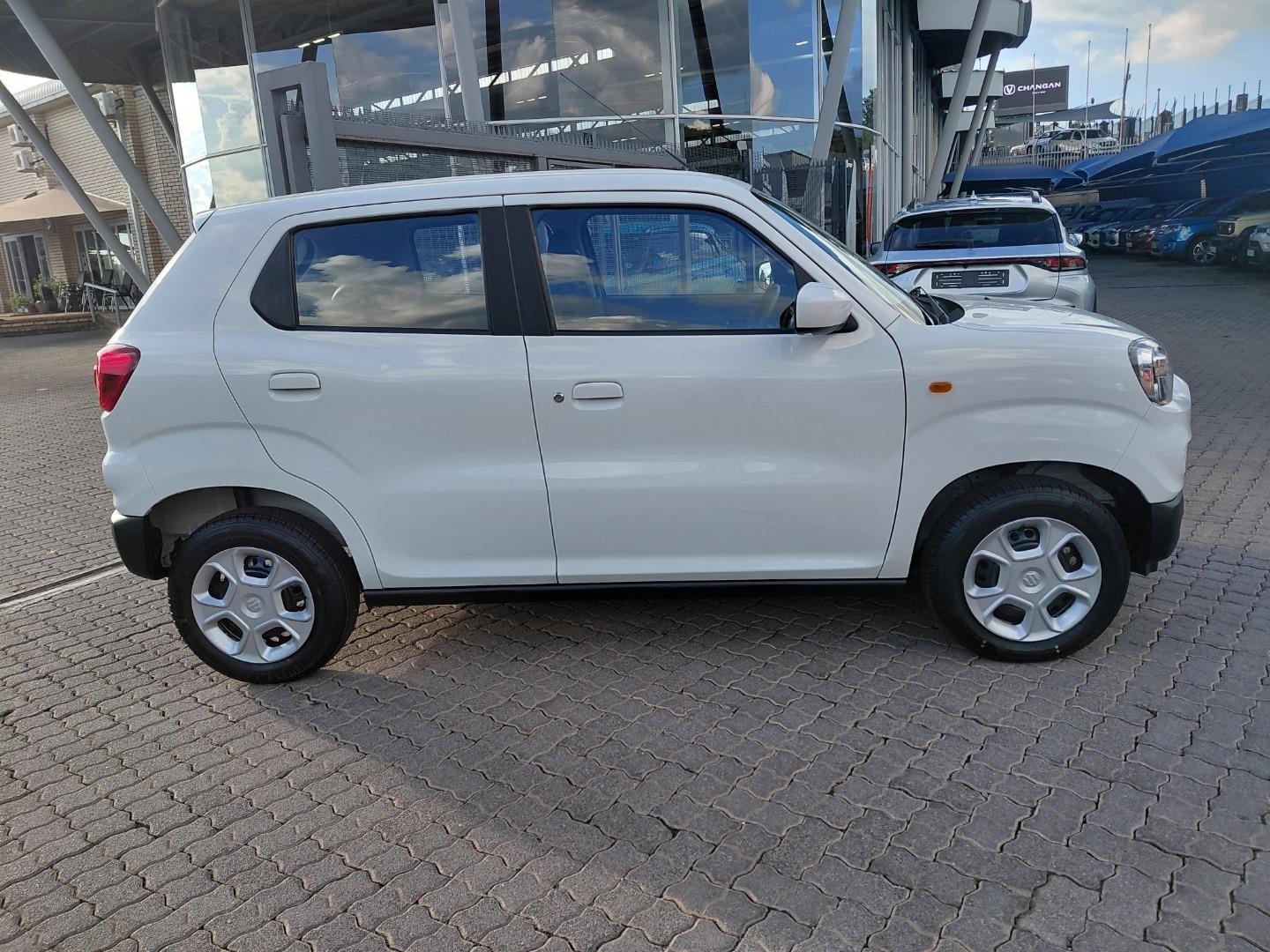 Suzuki S-Presso 1.0 GL Manual Suzuki Kyalami
