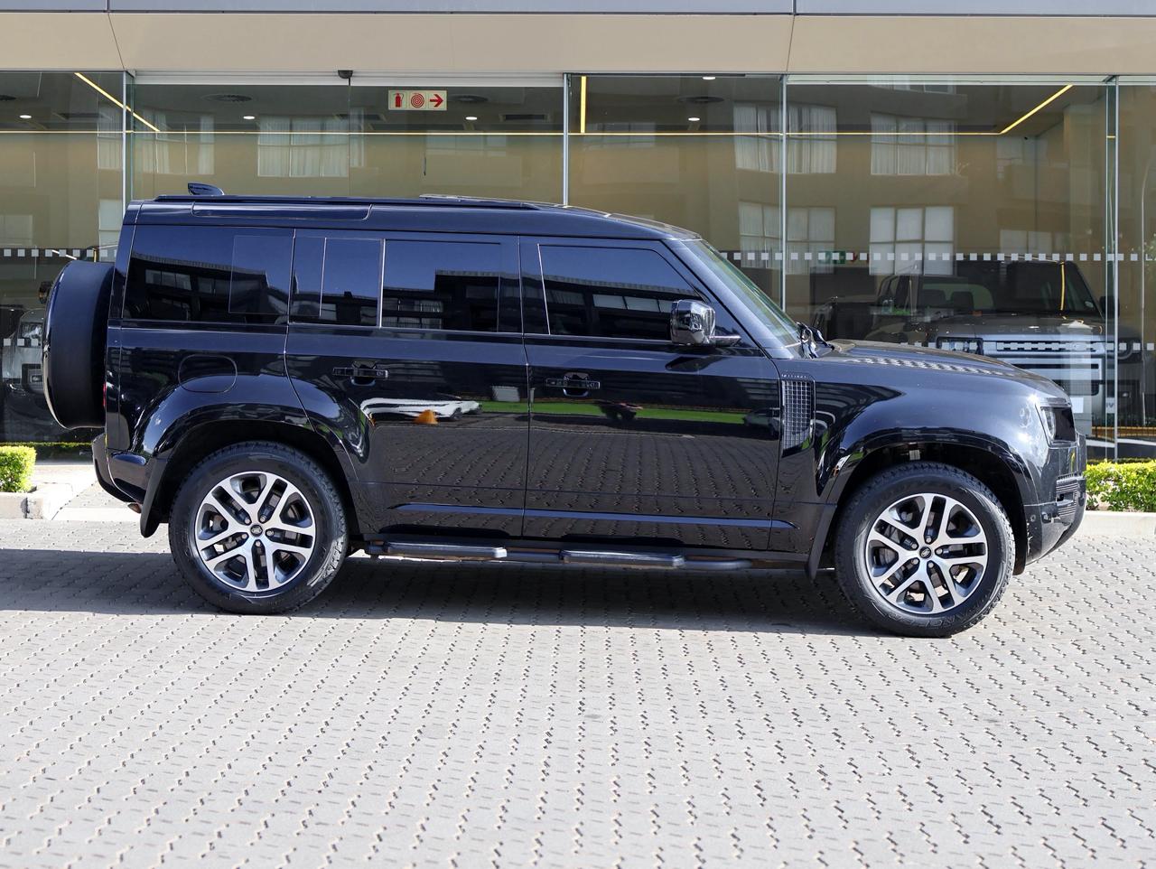 Land Rover Defender 110 D350 X-Dynamic HSE Jaguar Land Rover Bedfordview