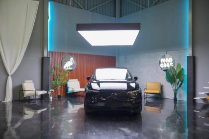 Volvo EX30 Plus Single Motor Extended Range Mad Cars