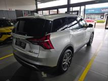 Mahindra XUV700 2.0T AX5 BB Mahindra Silverton