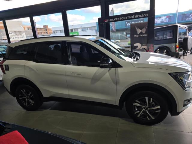 Mahindra XUV700 2.0T AX5 BB Mahindra Silverton